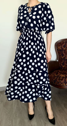 Beyaz Puantiyeli Lacivert Elbise resmi